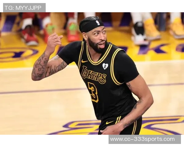 浓眉复出状态渐入佳境16分钟内贡献7分7板与2次封盖